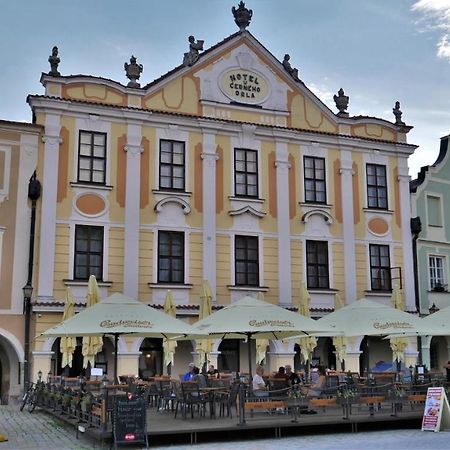 Hotel U Cerneho Orla Telč Exteriör bild